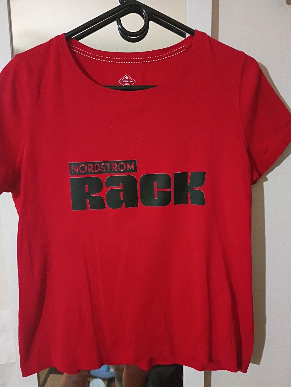 ⭐St.John's Bay/ Nordstrom Rack Red Sexy T Shirt sz.PL